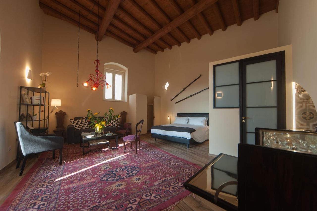 La Soffitta Covelli Bed & Breakfast Trani Luaran gambar